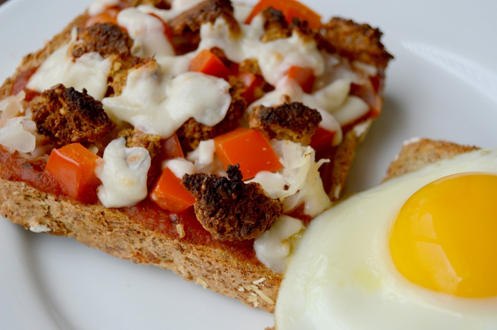 breakfast pizza sandwich 3