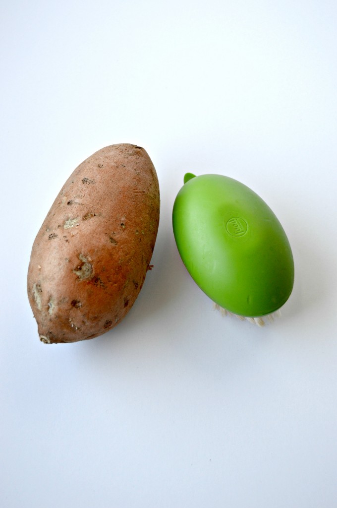 How to Make a Baked Sweet Potato in the Microwave | cleaneatingveggiegirl.com