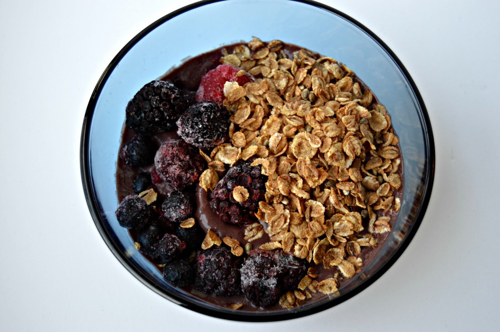 Learn how to make an acai bowl for a healthy vegan and gluten-free breakfast option!