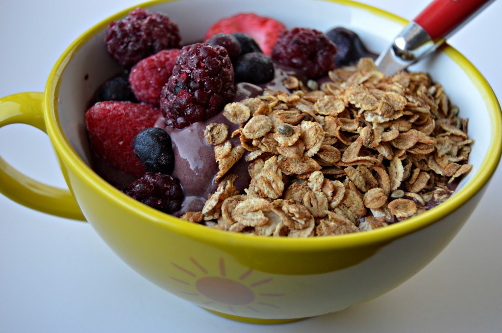 Learn how to make an acai bowl for a healthy vegan and gluten-free breakfast option!