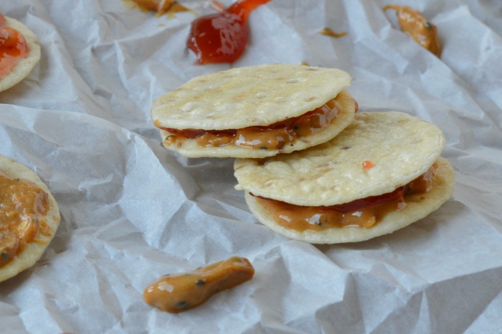 wheat crackers with peanut butter