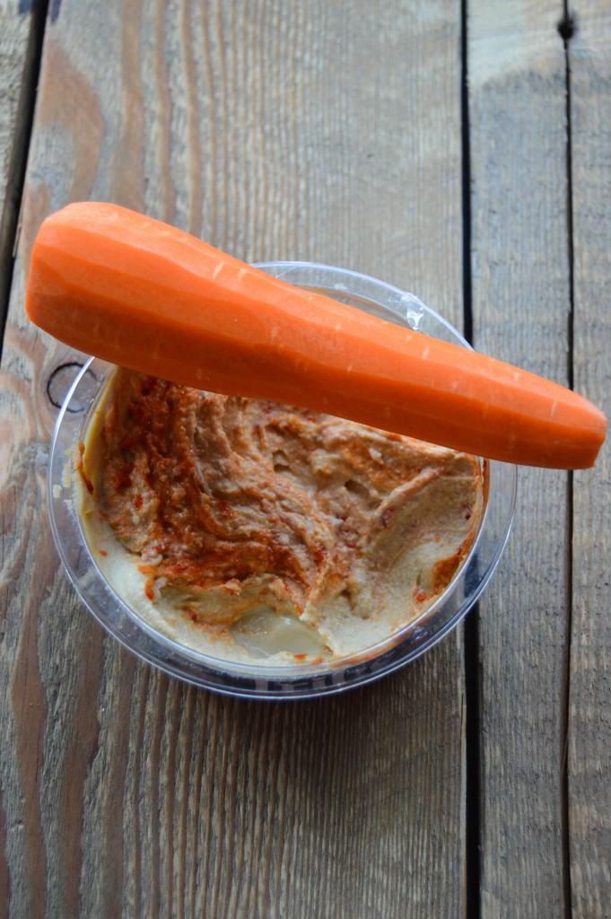 carrot and hummus