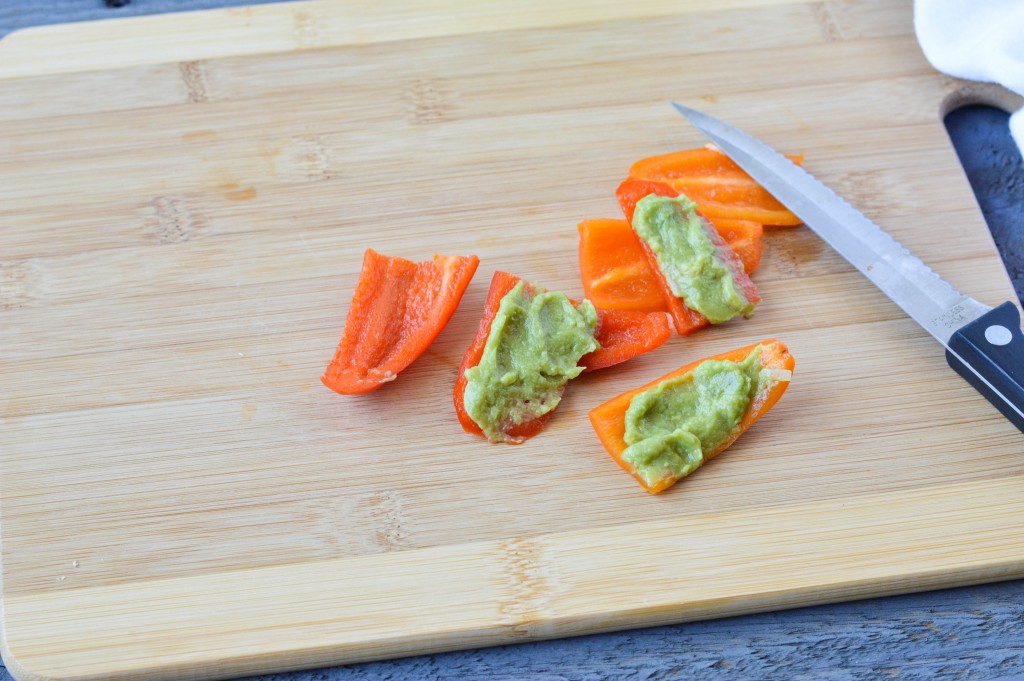 guacamole_peppers_snack