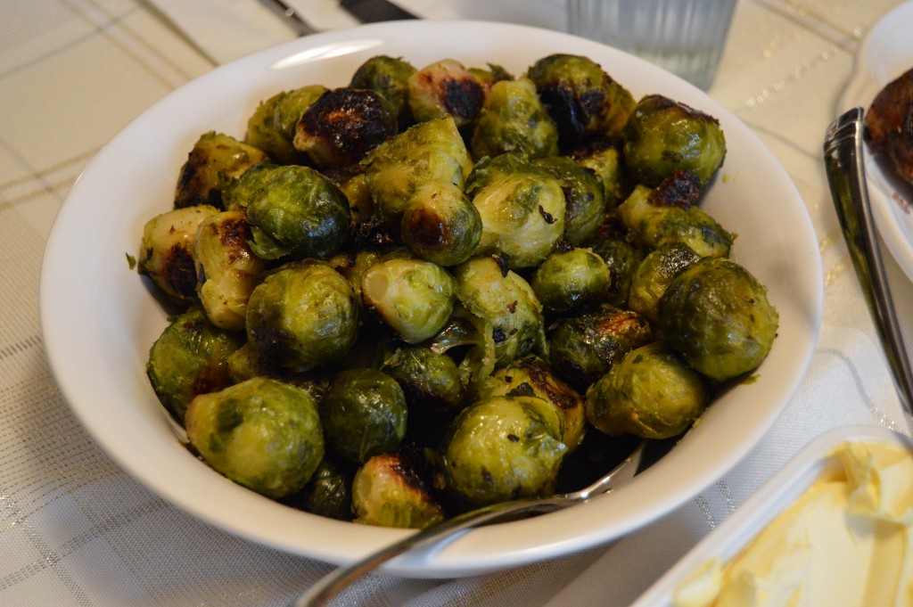 Thanksgiving_roasted_brussels_sprouts