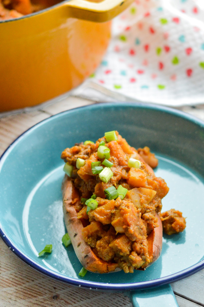 AIP Paleo Nightshade-Free Chili Stuffed Sweet Potatoes {Gluten-Free, Dairy-Free}| cleaneatingveggiegirl.com