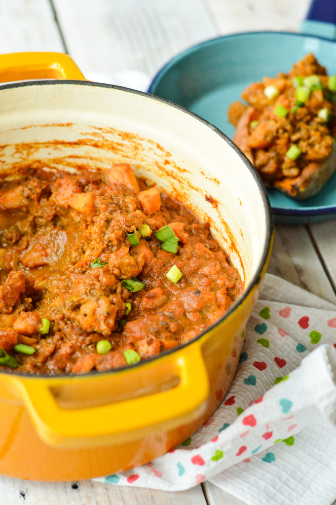 AIP Paleo Nightshade-Free Chili Stuffed Sweet Potatoes {Gluten-Free, Dairy-Free}| cleaneatingveggiegirl.com