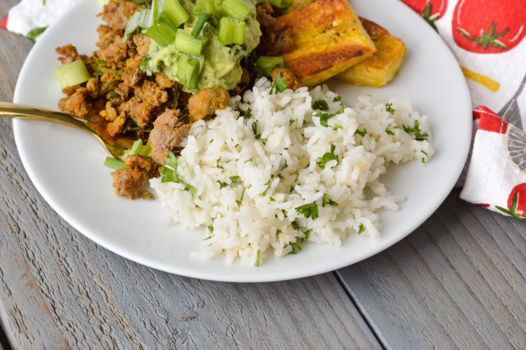 Copycat Chipotle Cilantro Lime White Rice {Gluten-Free, Vegan, Nightshade-Free} | cleaneatingveggiegirl.com