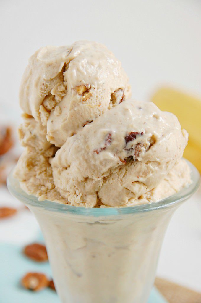 The Best Paleo Ice Cream Recipes {gluten-free, grain-free, dairy-free} | cleaneatingveggiegirl.com